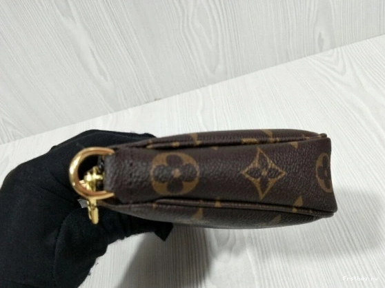 First bag ru ACCESSOIRES Louis POCHETTE Vuitton 0726